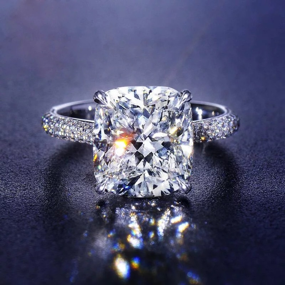 NEW 2 Carats, 925 Sterling Silver Gemstone Ring - Picture 2 of 4